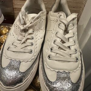 Elegant White and Silver Women's Sneakers vince camuto 8.5 guc